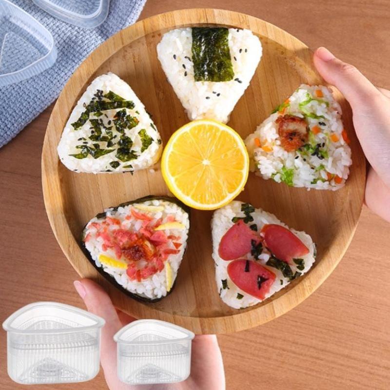 透明な寿司型4個セット。焦げ付き防止加工が施されており、三角 - Sushi Making Kit のレビューと価格