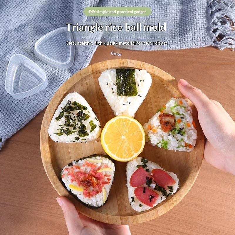 透明な寿司型4個セット。焦げ付き防止加工が施されており、三角 - Sushi Making Kit のレビューと価格