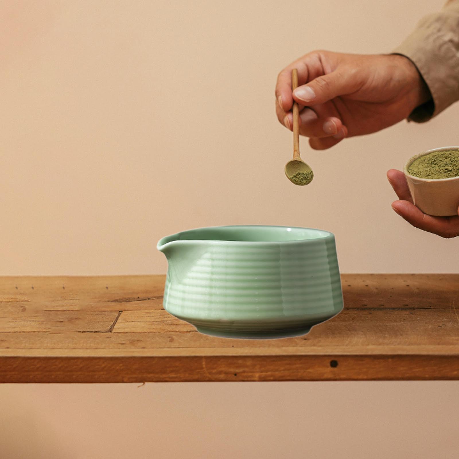 抹茶茶碗。日本の伝統的な茶道に欠かせない、注ぎ口付きの陶器製 - Japanese Tea のレビューと価格