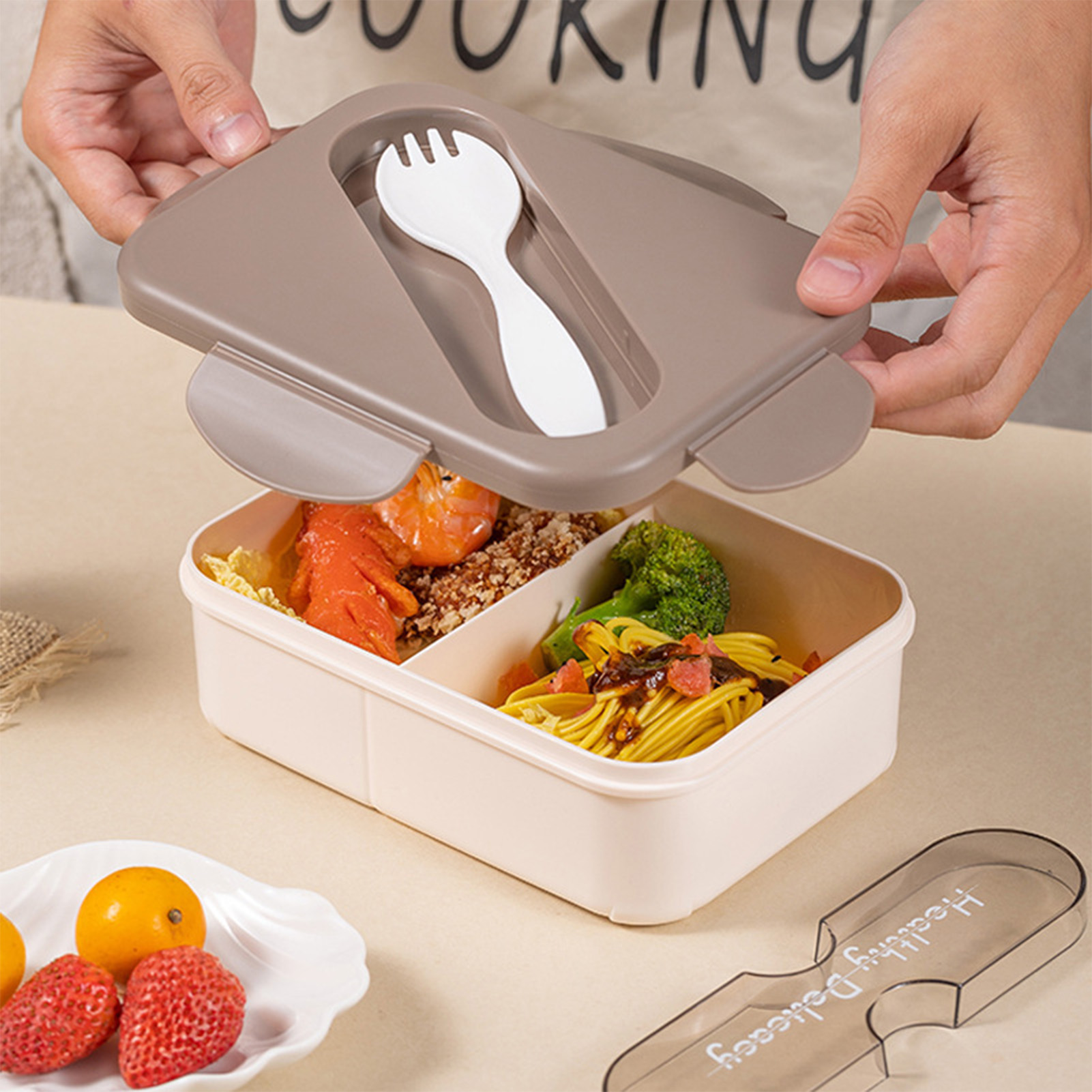 フォーク付きお弁当箱、プラスチック製お弁当箱、電子レンジ対応 - Bento Box のレビューと価格